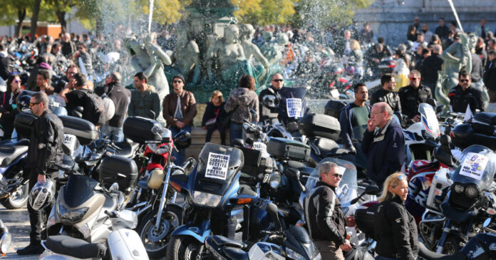 Motociclistas-agendam-manifestacao-contra-inspecoes-as-motos