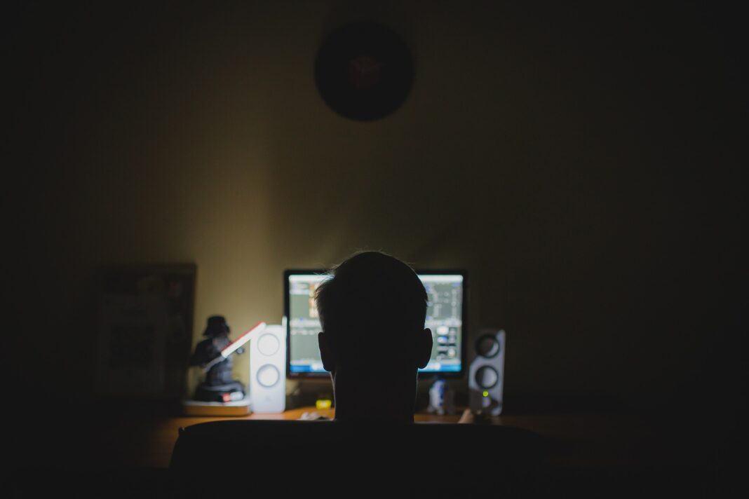 PJ-detem-homem-em-Valongo-indiciado-pela-pratica-de-crimes-de-pornografia-via-informatica