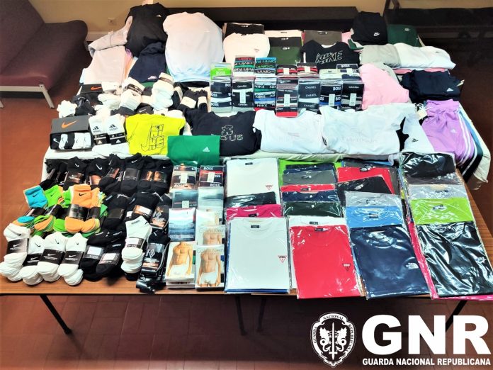 gnr-apreende-780-artigos-contrafeitos-feira-de-paredes