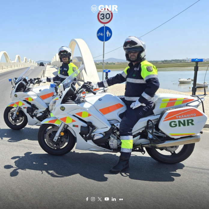 gnr-reforca-fiscalizacao-rodoviaria-durante-43-concentracao-internacional-motos-faro gnr-reforca-fiscalizacao-rodoviaria-durante-43-concentracao-internacional-motos-faro