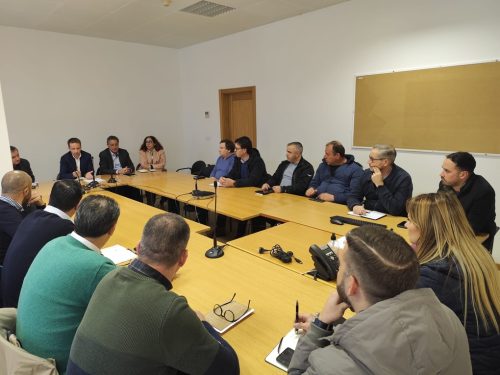 Reuniao-Reabilitacao-Rede-Viaria-e1771919355363